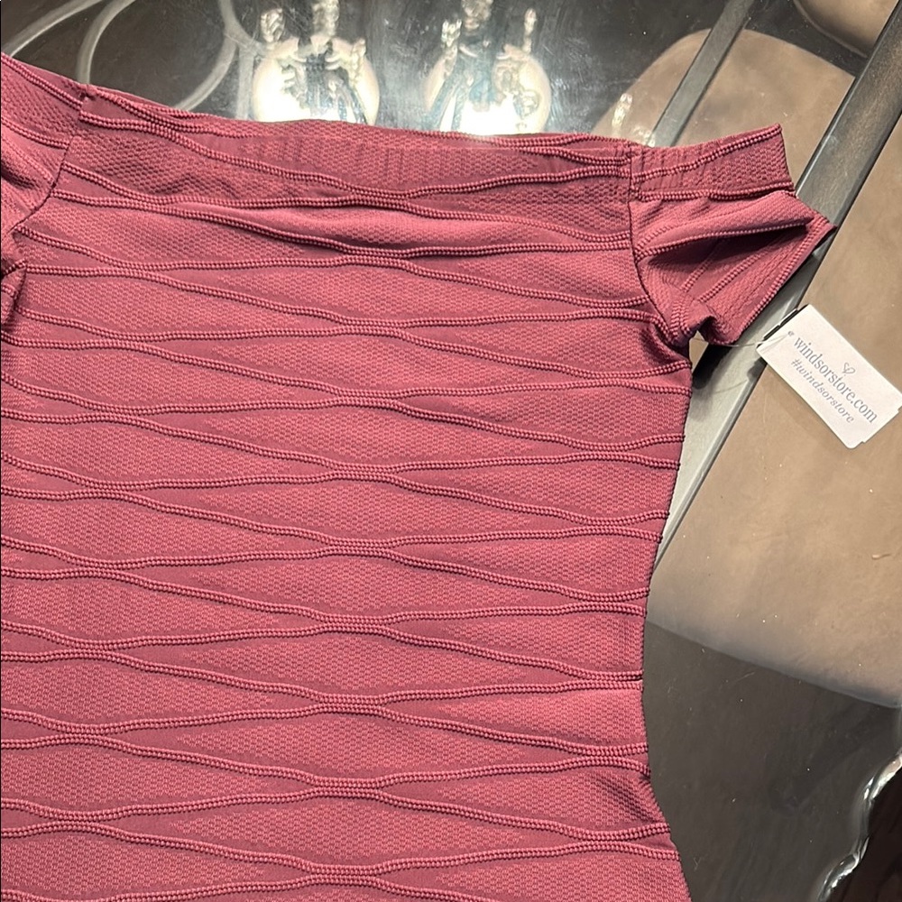 Windsor Off-Shoulder Textured Dress in Mauve